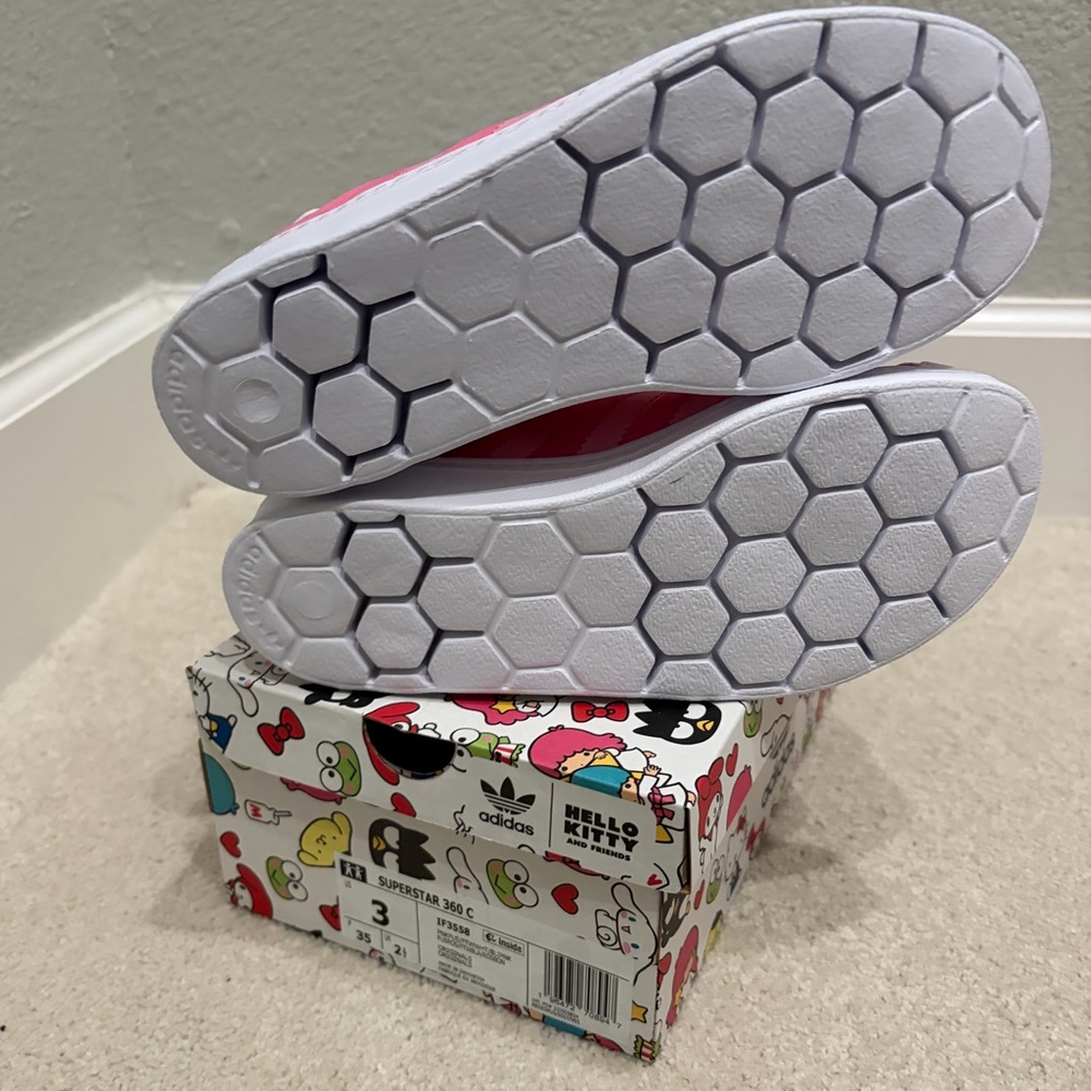 adidas Kids Pink Hello Kitty Superstar Sneakers with White Shell Toe, Sz 3 - Picture 5 of 6